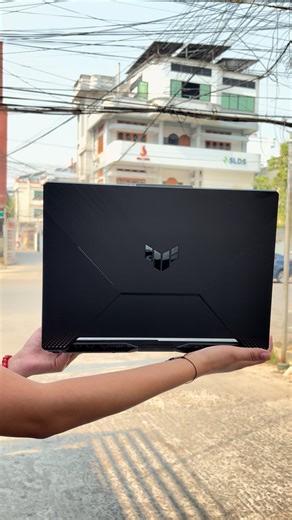 19သိန်းအောက်မှာ လူကြိုက်အများဆုံးဖြစ်တဲ့ Asus TUF Gaming F15 အသန့်လေးရောက်ထားကြောင်း🌚❤️ gameပဲဆော့မလား engineering အပိုင်းပဲသုံးမလား အေးဆေးအထာကျကျသုံးလို့ရမယ် 🌚 💻Brand___________ ASUS TUF Gaming F15 💻CPU_____________ i5 11th gen 💻Memory_____________ 8GB 💻Stroage_____________ 512GB 💻GPU _________ NVIDIA GeForce RTX2050 💻Display___________ 15.6inch FHD 144Hz 💻Price____________ 1,890,000MMK ————————————————————— RTX Laptop Store 📲 09-444760768 📲09- 2032284 🏡 76လမ်း,27-28ကြား(၂၇Aဒေါင့်) 