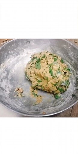 मेथी पराठे 😋 #love #ekmotahathighumechala