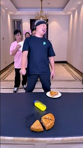 Stand Up In A Bottle And Eat Mooncakes Challenge, Who Didn't Eat The Mooncake? #Funny