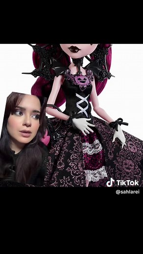 Hablemos de la nueva Draculaura anunciada en la SDCC 💕 skullector de la línea Howliday #monsterhigh #skullector #draculaura #sdcc #mh