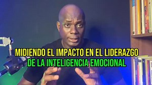 MIDIENDO EL IMPACTO DE LA INTELIGENCIA EMOCIONAL EN EL LIDERAZGO. El difunto David McClelland, un renombrado psicólogo de la universidad de Harvard, descubrió que aquellos líderes que poseían una alta inteligencia emocional. Era mucho más efectivos que sus colegas que carecían de dichos puntos fuertes la inteligencia emocional. De hecho, cuando se analizó el rendimiento de los jefes de división de una multinacional de alimentación y bebida, es curioso que el 87% de los líderes con dicha masa crí