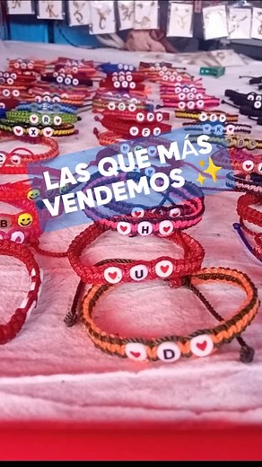 Pulseras de Iniciales Personalizadas Hechas a Mano