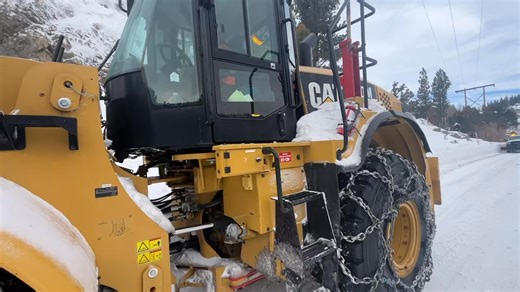 144K views · 1.7K reactions | You may see Caltrans Maintenance crews blowing snow off the road around Mono County during the break in storms, like this one on State Route 158 near June Lake. Remember to slow down and give our crews plenty of space to do their jobs. Safety first! | Caltrans District 9 | Facebook
