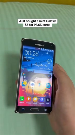 I’m loving it and I WOULD NOT custom rom it, i love stock (it gives me nostalgia)