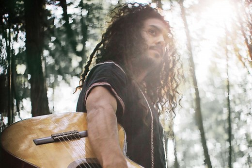 Musique du monde : Ignacio Maria Gomez, musicien d’un pays imaginaire et sans frontières