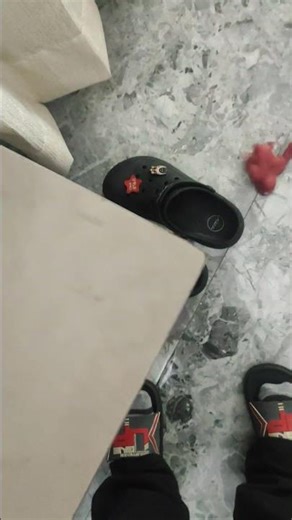 squishy monkey fall from table