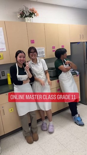 📢✨ Another Wonderful Presentation on Ukraine for Mother Teresa Catholic Secondary School London District Catholic School Board @ldcsb_mtspartans. We had a blast with our master class on making pierogies filled with strawberries and chocolate chips. How wonderful and positive they are! 🍓🍫 It was both fun and informative, celebrating the rich culture and delicious cuisine of Ukraine. Thank you to everyone who joined us! p.s. all photos of students are approved for publication in my account.