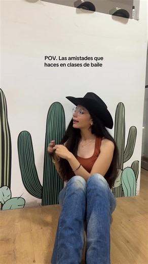 Academia de baile Country on Instagram: "Cuando el country hace magia entre generaciones ✨🤠 #humor #linedance #danza"
