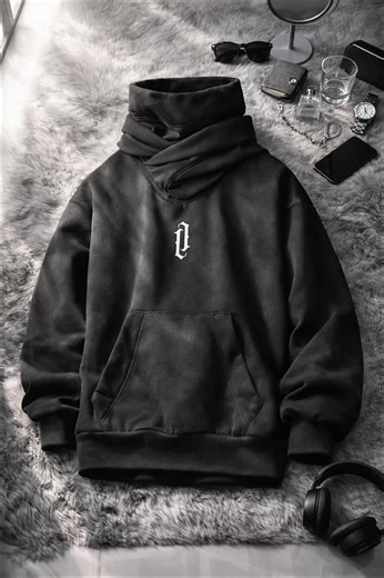 Stylish Hooded Sweatshirts for Your OOTD