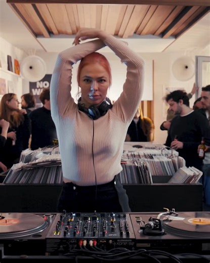 Yoyaku Instore Session with Nina Kraviz 💫 | Deep Tech Minimal