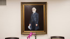 NAACP leaders, commissioner open to compromise on Lee portrait