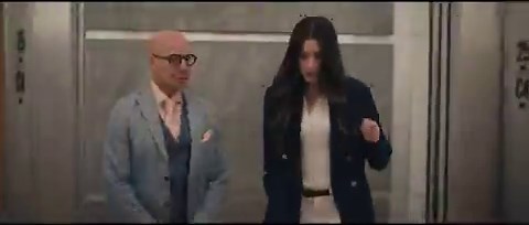 這破電影還能出續集我是沒想到，發酵幾天東亞娛樂圈在罵，原推評論看似也在罵，但有些評論似乎更不對勁呢？別人罵好萊塢刻板印象貶低亞裔女性，評論區卻在說這個亞裔演員醜……用好不好看給她定價值好像只要長得符合期待被物化就可以被原諒一樣、那到底是在反對偏見，還是只是在爭取一個更好看的偏見？