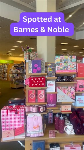 Canterbury Classics on Instagram: "If you haven't had the pleasure of seeing the new Romantic Poets in person yet, head to your local @barnesandnoble 🌹 💗⁠ ⁠ This Word Cloud Classic now features a shimmering cover and beautiful painted edges worthy of the classic poetry inside. ⁠ ⁠ Valentine's Day gift? Check, done. ⁠"