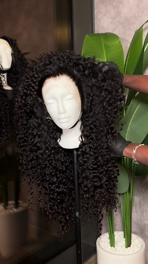 Royal Crown 👑 Raw Brazilian hair, 24 inches of pure luxury. Natural color ready for any custom shade. Because every queen deserves her crown. ✨ #RoyalCrown #RawHair #LuxuryWigs #DubaiHair #BrazilianHair