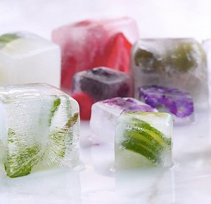 3.7M views · 1.3K reactions | This ice cube hack will transform your summer drinks. | Real Simple | Facebook