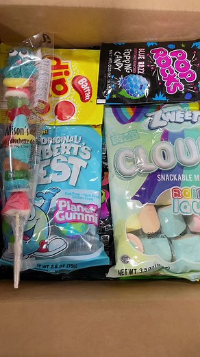 Lets pack up a huge 46 item candy order for Jennifer! 😍🍭🍫 #hellosweetscandy #candyshop #candystore #candytok #candy #candybox #letspackanorder #orderpacking #packanorderwithme #wny