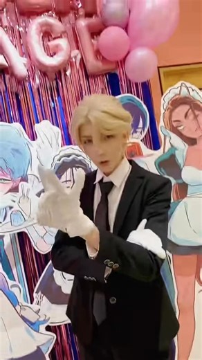 Keyozee on Instagram: "Together we are Alien Stage 🤝 I got to be one of the guest cosplayers for the toronto Artist alley alien stage maid cafe event at @artistalleyshop_toronto ! (My second time getting to guest as a character 🥹🙏🏻!!) Despite the snow, we had a full group of alnst characters.. Mizi: @mmicha3lis Sua: @sym8tree Luka: @keyozee Hyuna: @fabxshi Till: @thisbunnycosplays Ivan: @moon_l4u #alienstage #artistalleyshop #torontoevent #alnst #lukacosplay"