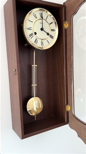 Proof of Hermle regulator clock chiming.