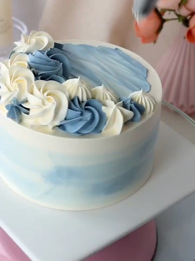 Trending cake designs for Easy and Stunning creations 🥰🎂#share #trending #cakedecorating #cakelover #fypシ゚viral🖤tiktok