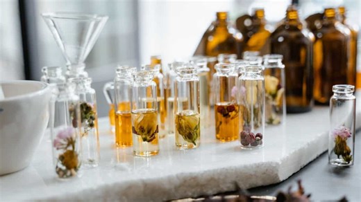 The aromatherapy effect: How fragrances influence mood and emotions