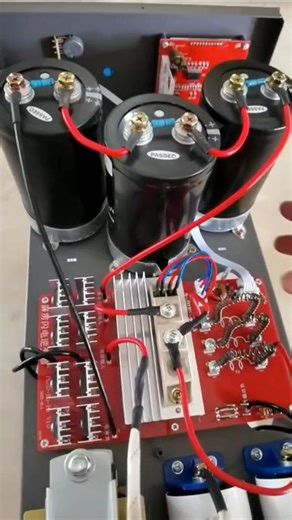 5000W Inverter 12v to 220v with biggest elektrolyte capacitor but small transformer