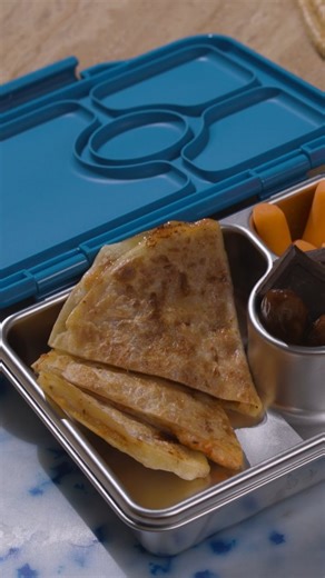 Lunch in 5. Effort level: basically none. 🙌 Meet your new go-to: our Margherita Pizza Quesadilla – the easy lunch hack you've been waiting for! 🍕✨️ It has: ✔️ 11g of protein to fuel your afternoon ✔️ Less than 1g sugar (yes, really!) ✔️ Only 250 calories of pure satisfaction What's one thing your kid actually finishes every time? #easylunch #healthyeating #quickmeals #proteinpacked #margaritapizza #lowcal #proteinpizza | Rise & Puff