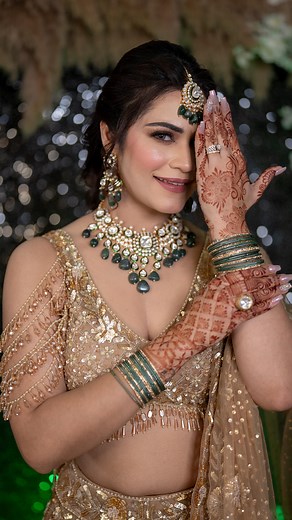 Kritika malik on Instagram: "Beautiful lhenga by @balbirstore , Jwellery by @velvetbox_by_shweta , make up by @yashikamakeovers"