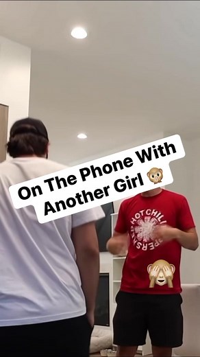 Don’t tell my girlfriend!✋🏻 #reels #girlfriendprank #viral #pranks #relationship | Adi Fishman