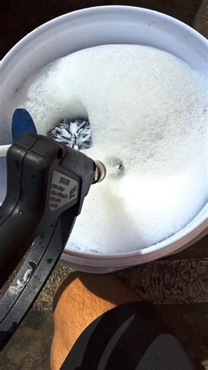 Copy and paste my full pricing system... Are you stuck at figuring out your prices? Don't know how much to charge for what? It's a hard process to do, but I've created a simple 4 step guide that you can use. Comment "fire" and I'll send it over. You can even just copy and paste my full service and price list. Comment "fire" if you want it It's an easy 4 step cheat sheet to ensure you're charging the right amount for the right services. I even break down what's included 🚀 Comment fire if you wan