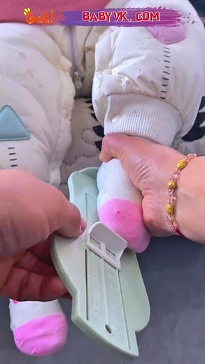 Baby Foot Measuring Ruler: Never Buy the Wrong Shoe Size Again #Baby