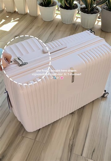 Expandable Suitcase: The Ultimate Travel Hack for Extra Space