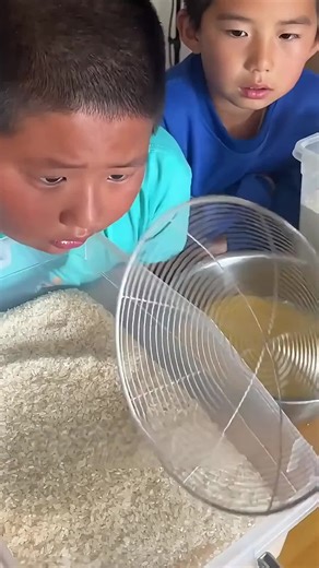 Unveiling Cool Science Experiments for Everyone