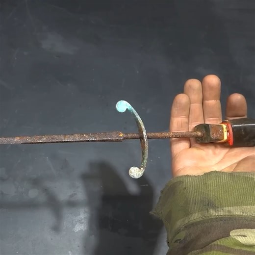 Rusty Stiletto Dagger Restoration | DIY & Crafts