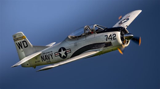 This classic jet pulled maneuvers you don’t expect from a trainer