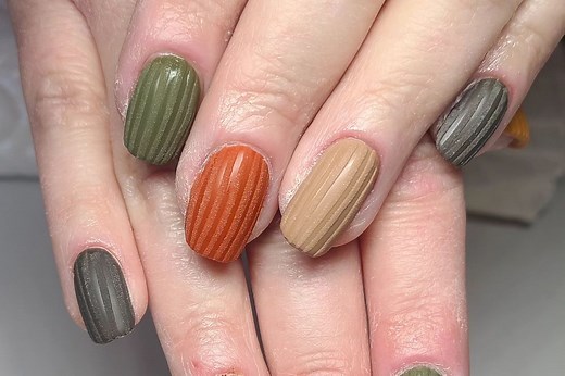 13 Cute Thanksgiving Nail Ideas to Complete Your Turkey Day Look