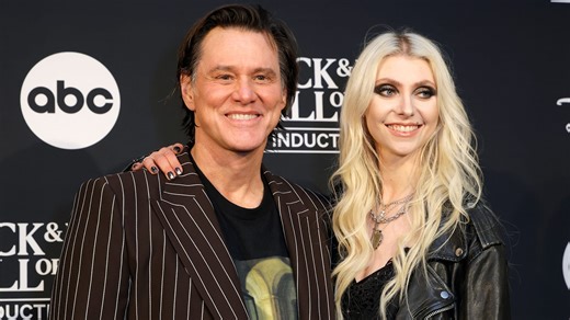 Instead of stealing Christmas, "Grinch" star Jim Carrey stole fans hearts with this sweet reunion with co-star Taylor Momsen. | Cape Cod Times