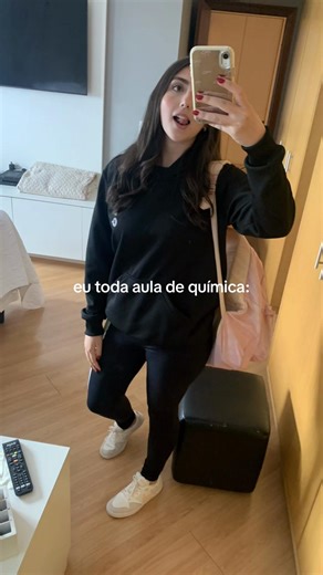 Desvendando Química e Física: Memes e Culturais