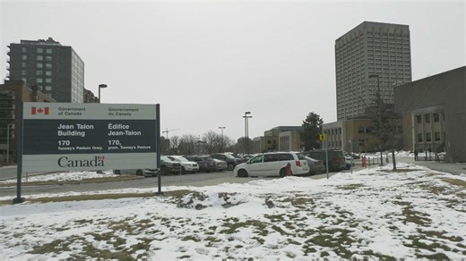 Federal union wants workers at home amid surging gas prices