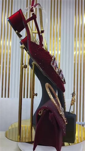 Wedding Shoes and Accessories: Choosing Shoes & Purse for Your Big Day