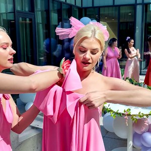 3 Girls. 1 Dress. A Party Makeover Challenge! 👗🎉 | 5-Minute Crafts GIRLY