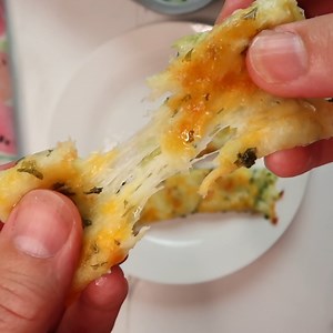 The low-effort, family-friendly dinners for anyone who loves cheese. | Hometalk with Foodtalk