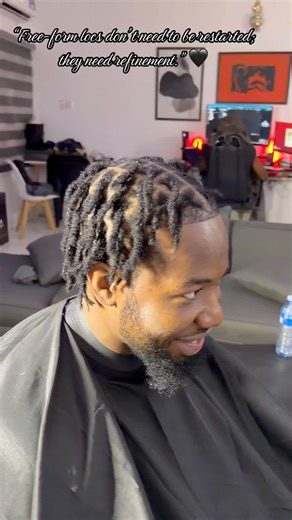 Freeform into dreadlocks🖤. #freeformlocs #dreadlocks