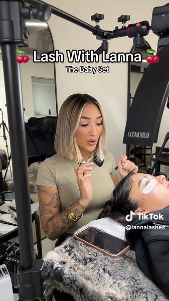 Baby Lash Tutorial: Free Lashing with My Sister