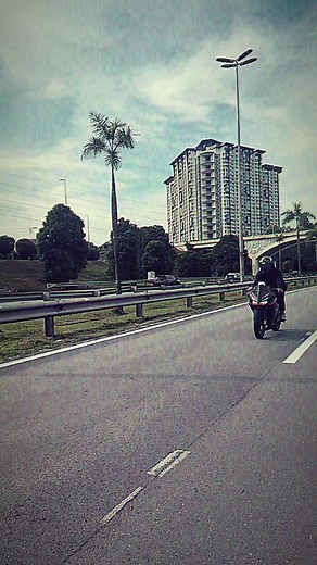 Can u hear me? #CapCut #fyp #cbrhitam #sportbike #hondacbr150r #cbr150r #hitampremium