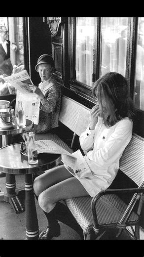 Henri Cartier-Bresson: The Decisive Moment Henri Cartier-Bresson (1908–2004) was a pioneering French photographer and one of the founders of Magnum Photos. Known as the master of “the decisive moment,” he captured fleeting slices of everyday life with perfect timing, intuition, and compositional harmony. His work shaped modern photojournalism and helped define street photography as an art form. @magnumphotos #henricartierbresson #simpleisbeautifulphotography | Simple is Beautiful Photography