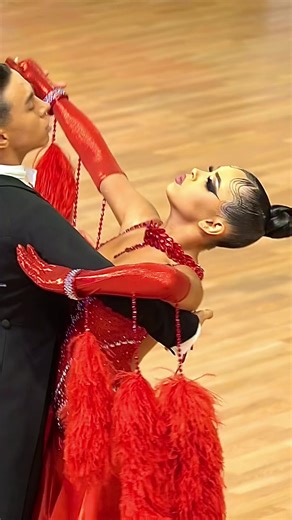 Saphir Cup 2025 Pontault-Combault.8 et 9 novembre 2025. Tournoi de danse sportive. Compétitions de danses latines et standard. Dance competition.Ballroom dances.Tango. #dancecompetition #dancesport #ballroomdance #latindance #tango