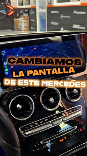 🚗✨ ¡Así es como cambiamos la pantalla en un Mercedes! 🎉 Hoy hemos realizado una actualización impresionante que transforma por completo la experiencia al volante. 🔧📺 🔧 ¿Qué incluye esta mejora? Pantalla de última generación: Instalamos una pantalla moderna que ofrece una visualización clara y vibrante, perfecta para navegación y entretenimiento en cada viaje. 🌟 Interfaz intuitiva: Con un diseño fácil de usar, acceder a tus aplicaciones y funciones favoritas es más sencillo que nunca. 📲👌 