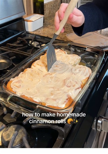 a beginner friendly recipe! these are delicious but my unpopular opinion is that nothing beats canned cinnamon rolls🫣✨ #cinnamonrolls #homemadecinnamonrolls #bakewithme #kidbreakfast #familybreakfast