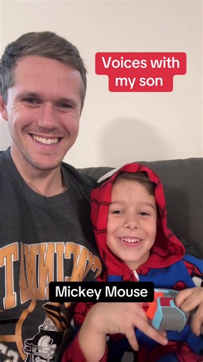 Voice Impressions with Mickey Mouse and Friends