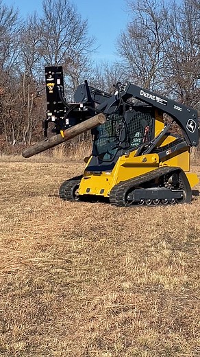 Grab, Carry, Pound! Touchless post driving from the truck to the location! Feel the power behind the Hornet! #danuser #hornet #feelthepower #touchless